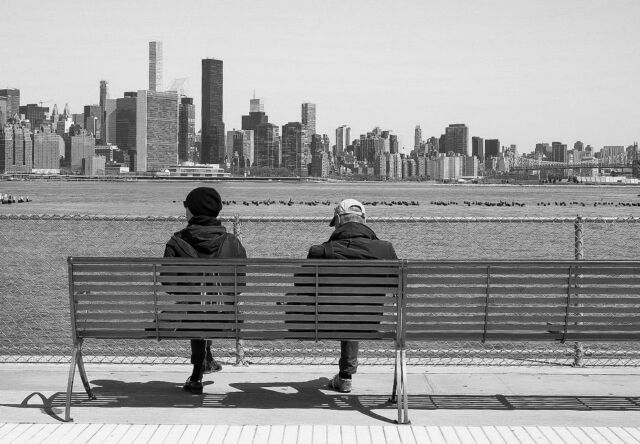 …manchmal muss man sich einfach nur auf eine Bank setzen um zu entschleunigen…

#schwarzweissfotografie #fotografie #people #peoplephotography #newyork #münchen #unterschleissheim #munichprimeshot #portrait #parkbank #skyline #menschen #architektur #blackandwhite #manhattan #waterfront #nycphotographer #nycprimeshot #portraitphotography #architekturfotografie #thuesday #canon #canonphotography #canonusa #canondeutschland #photography #fotografin #fotografinmünchen #fotografieren @munichprimeshot